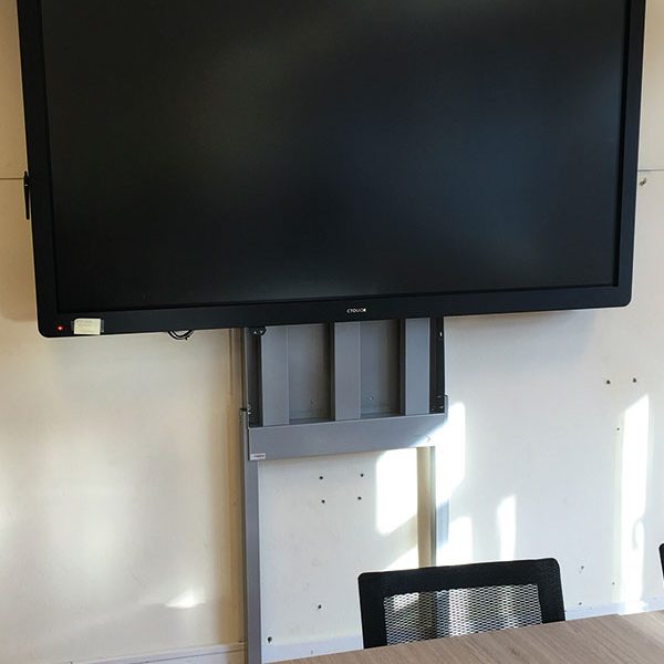 ergoxs-ergoframe-fine-supreme-three-column-walllift-tv-effw5325zp-legs-for-support