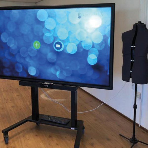 ergoxs-ergoframe-motion-dual-column-mobile-lift-tv-trolley-eff5251z-project2