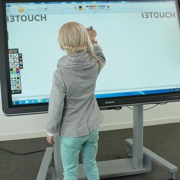 ergoxs-ergoframe-twist-supreme-dual-column-mobile-tilting-table-low-efk6200el-mid-position-55inch