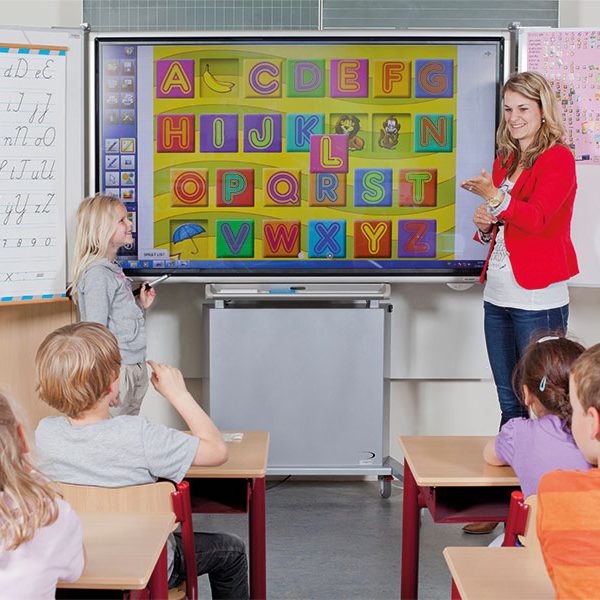 ergoxs-ergoframe-whiteboardframe-education