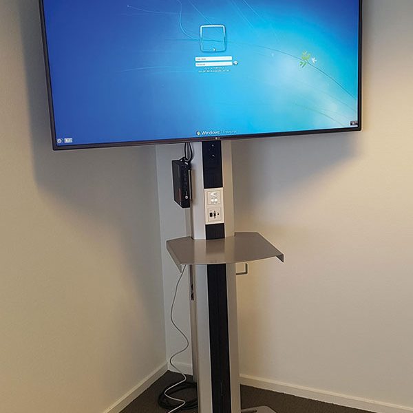 ergoxs-flexline-stand-lite-floor-stand-fss18av44b-laptop-shelf-lapa2-cable-hook-hooka1-rijksuniversiteit-groningen